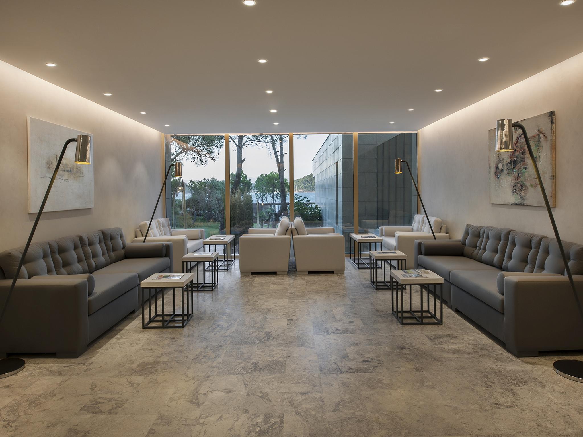 D - Hotel 5*
